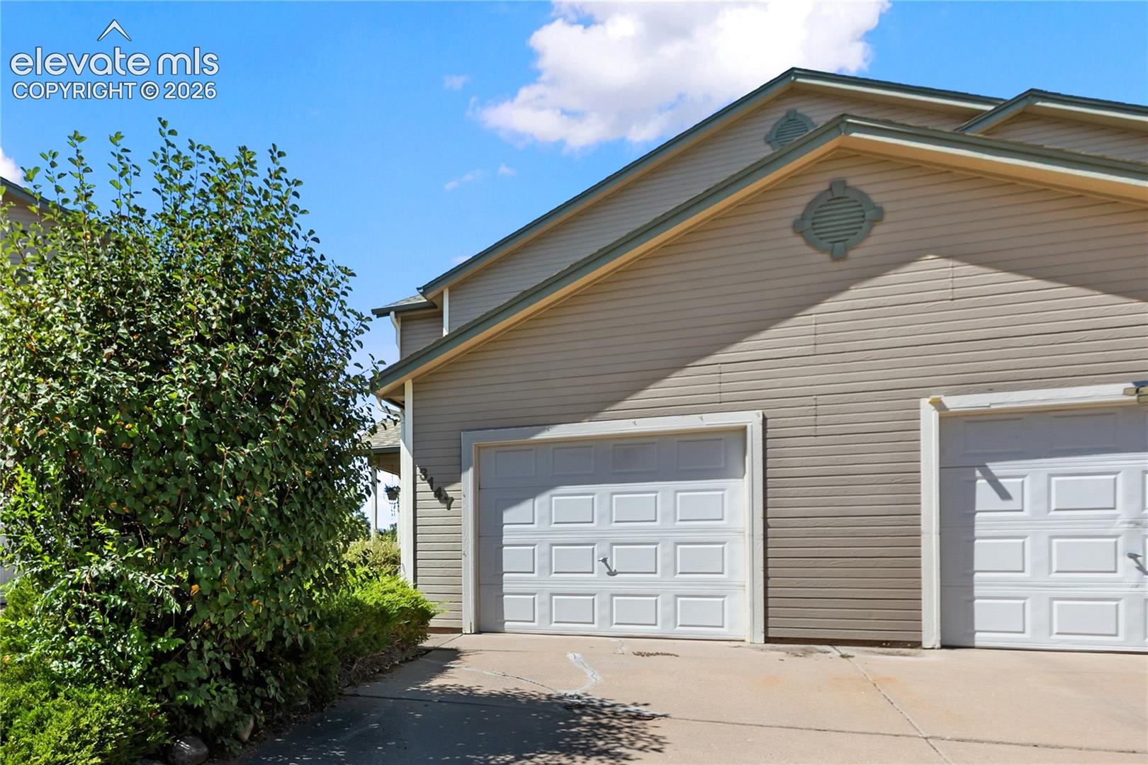 Listing photo 10 for 3147 Hearthridge Circle