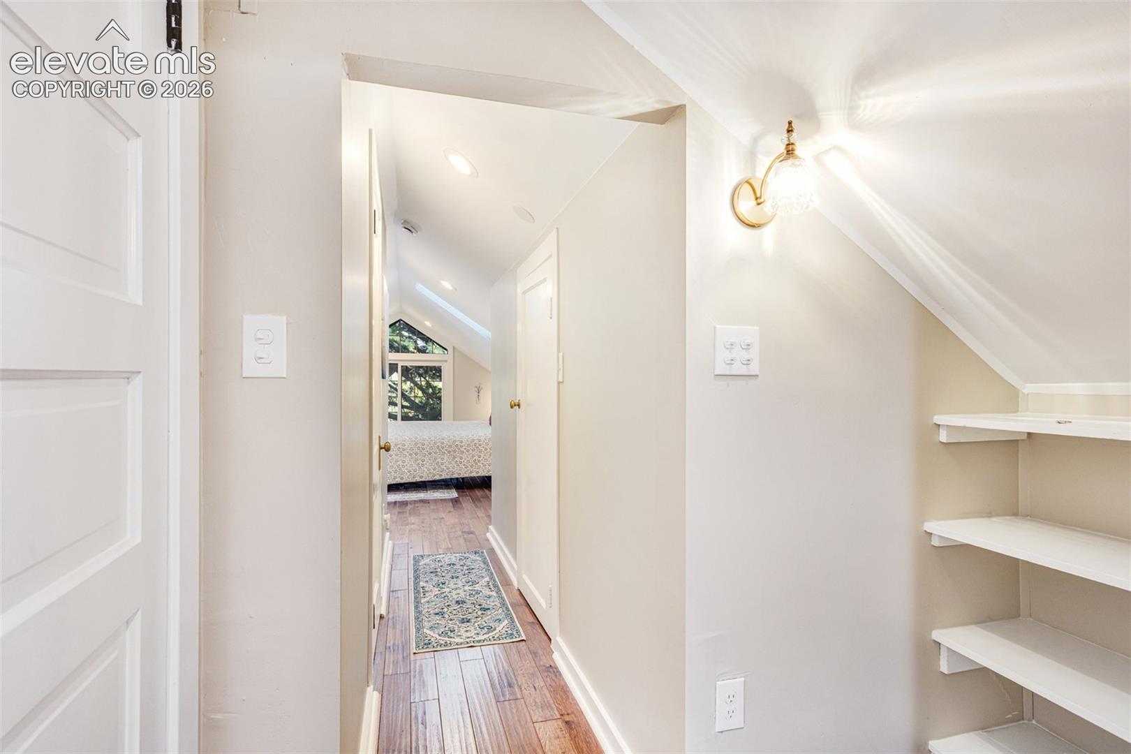 Listing photo 19 for 7801 Valley View Street