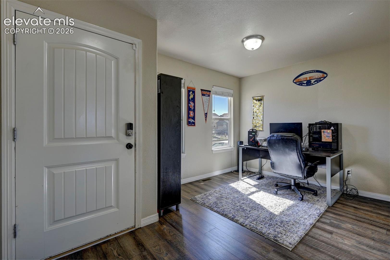 Listing photo 10 for 10018 Silver Stirrup Drive