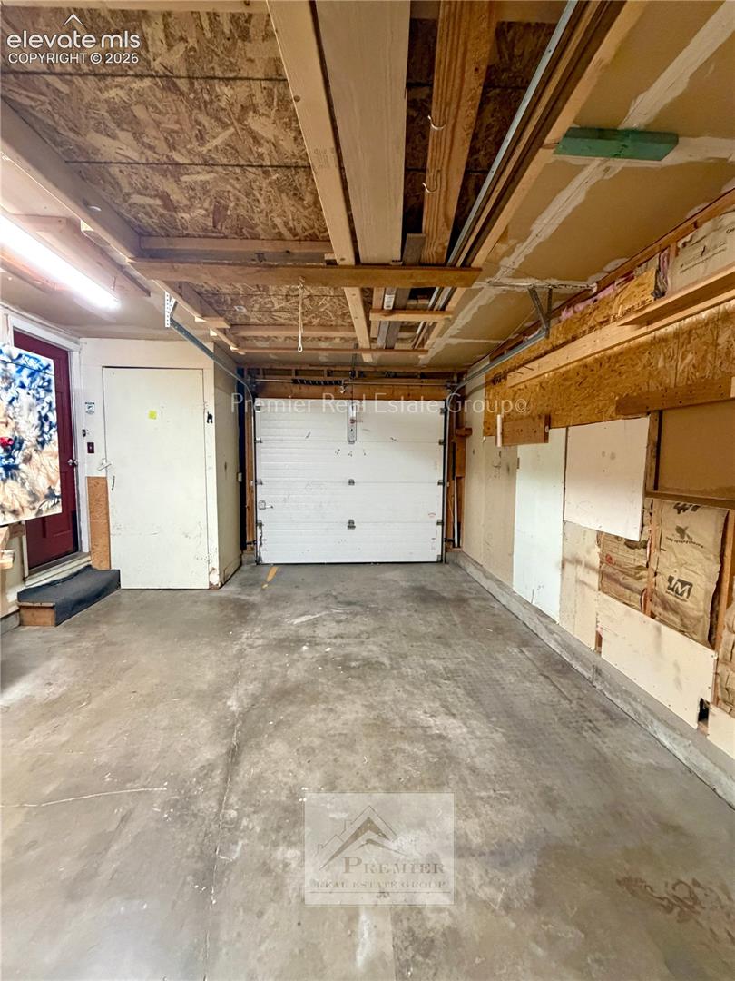 1055 Table Top Terrace, photo 13