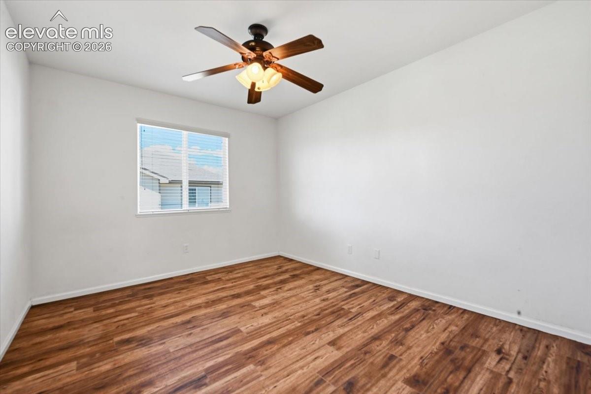 Listing photo 28 for 17612 Quarry Way