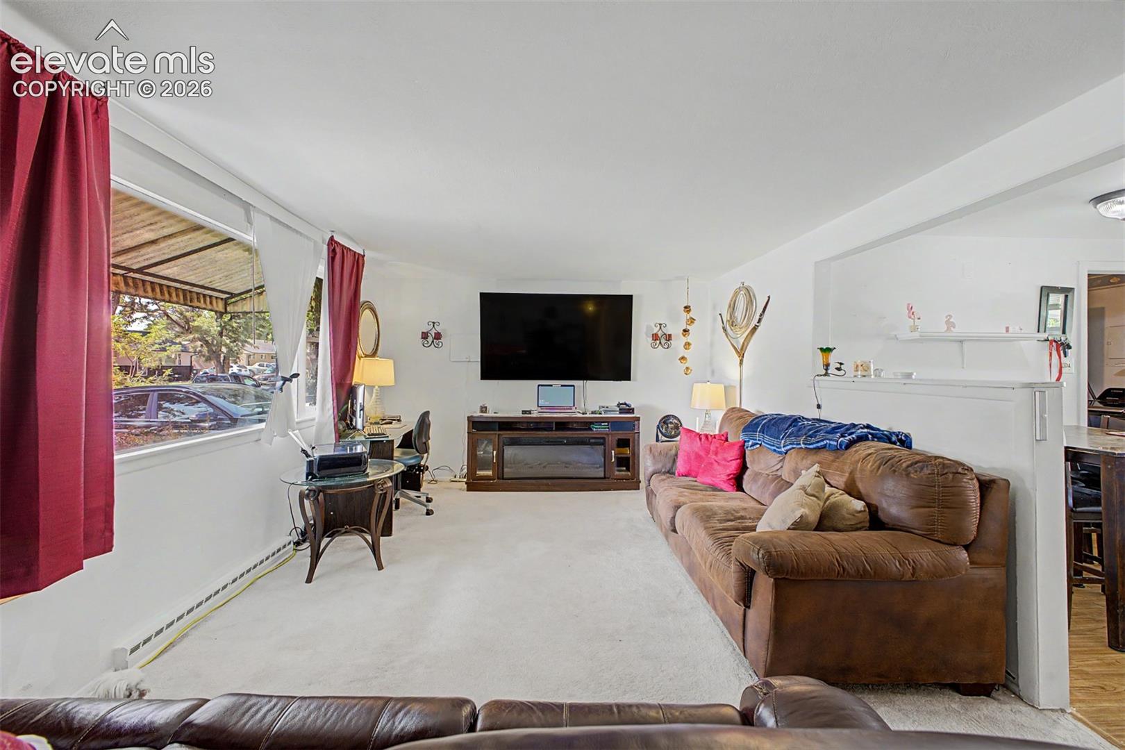 Listing photo 4 for 1606 Iroquois Road