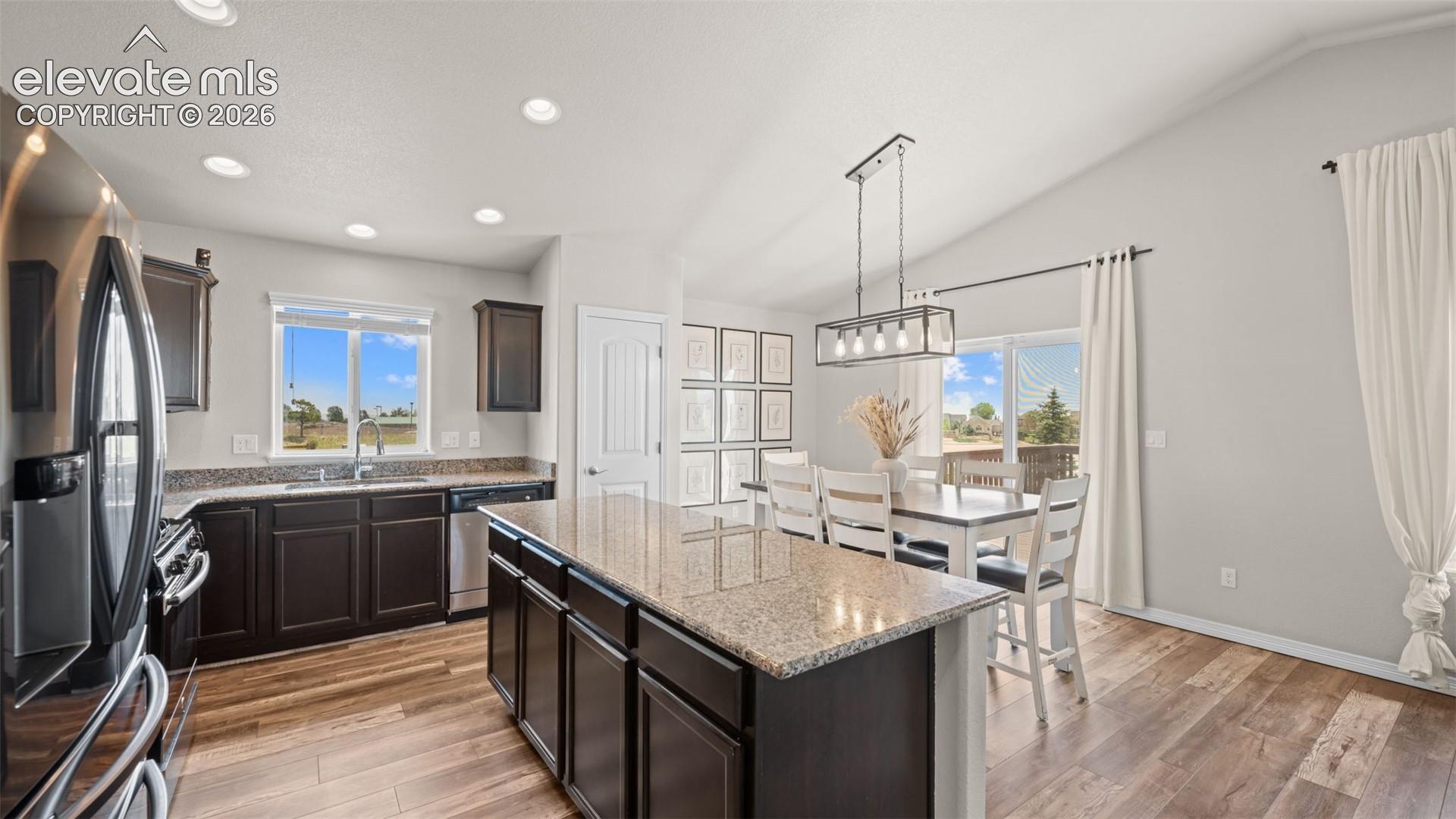 Listing photo 19 for 9420 Beryl Drive