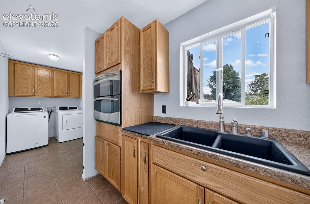 Listing photo 17 for 1345 Southmoor Drive