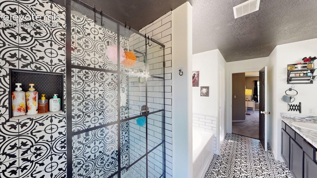 Listing photo 14 for 11220 Columbine Street