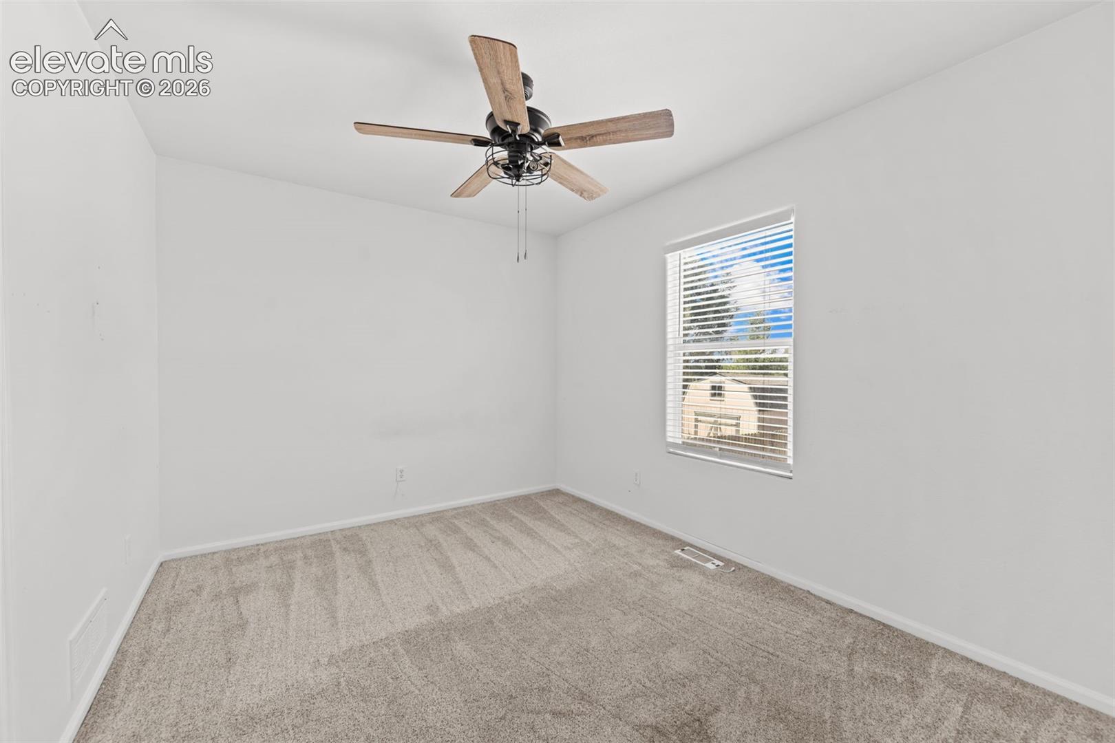 Listing photo 14 for 11095 Falling Star Road