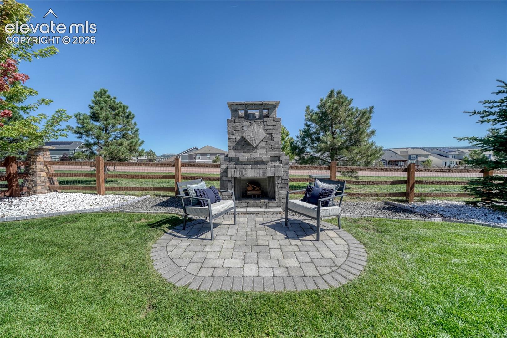 Listing photo 48 for 15691 Lake Mist Drive