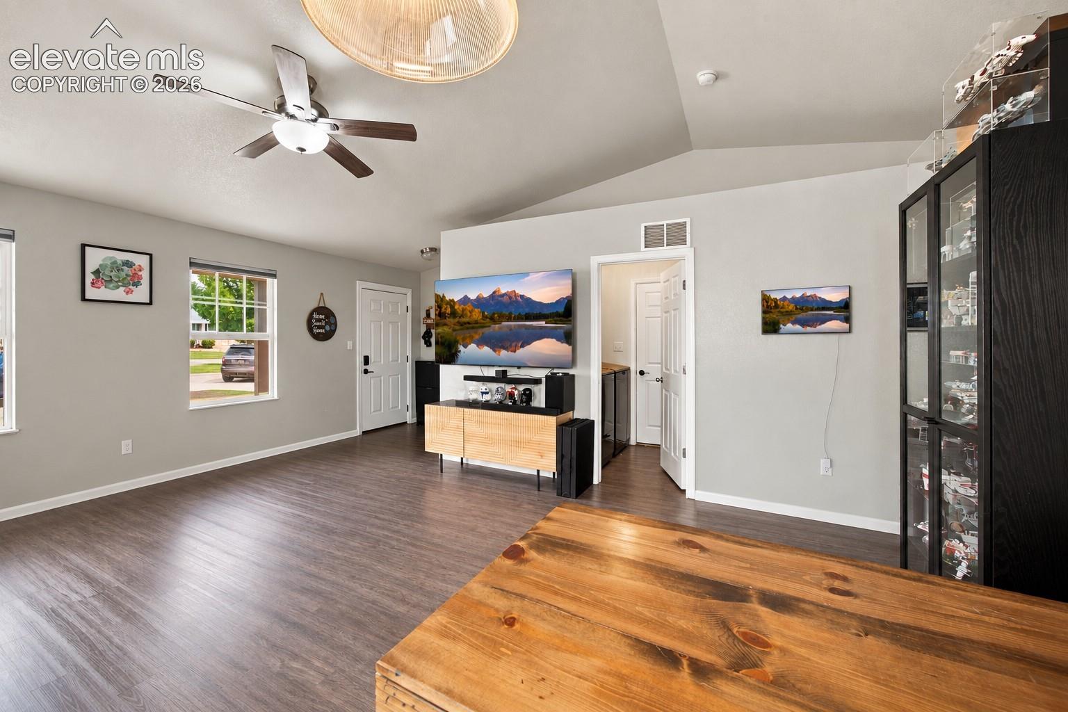 Listing photo 3 for 1324 Silver Hawk Court
