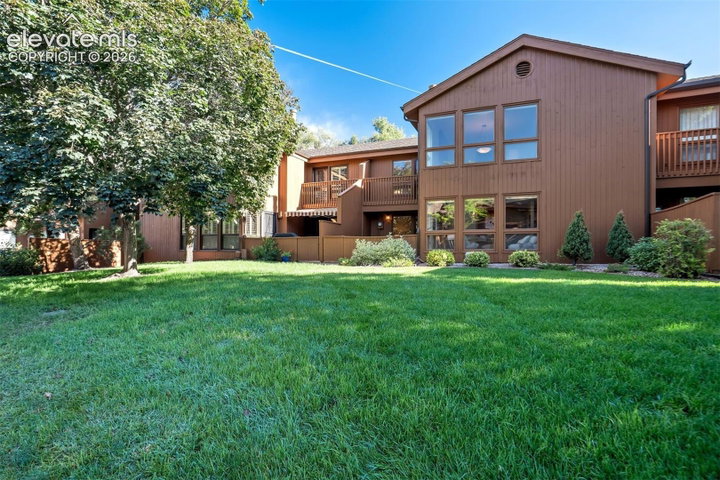 2378 Wood Avenue — listing photo