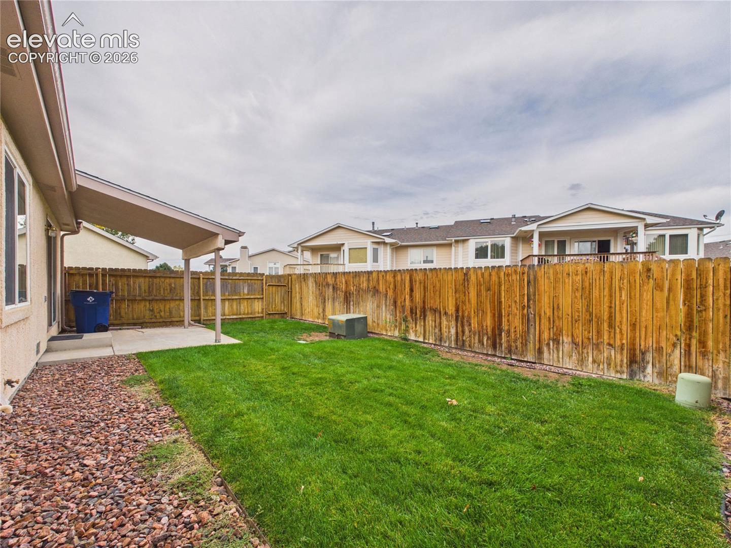 Listing photo 22 for 2025 Kingsroyal Boulevard F