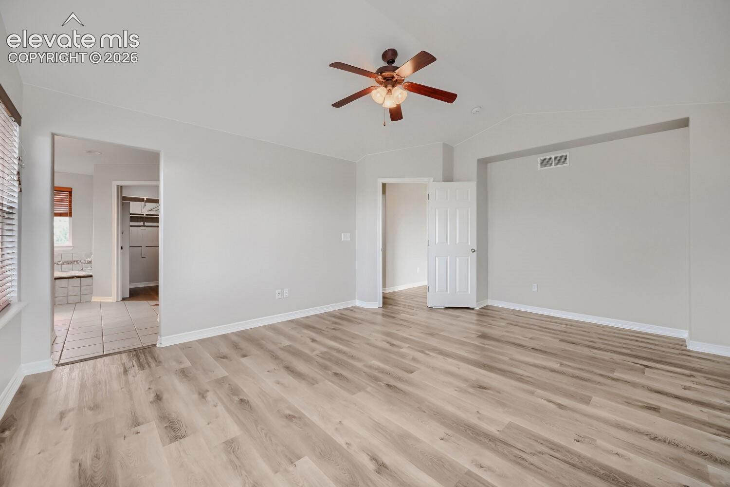 Listing photo 18 for 7620 Chancellor Drive