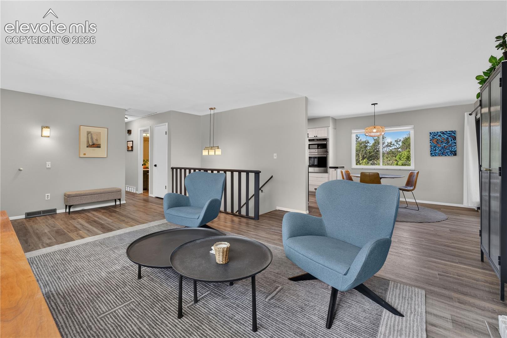 Listing photo 12 for 369 Burgess Drive