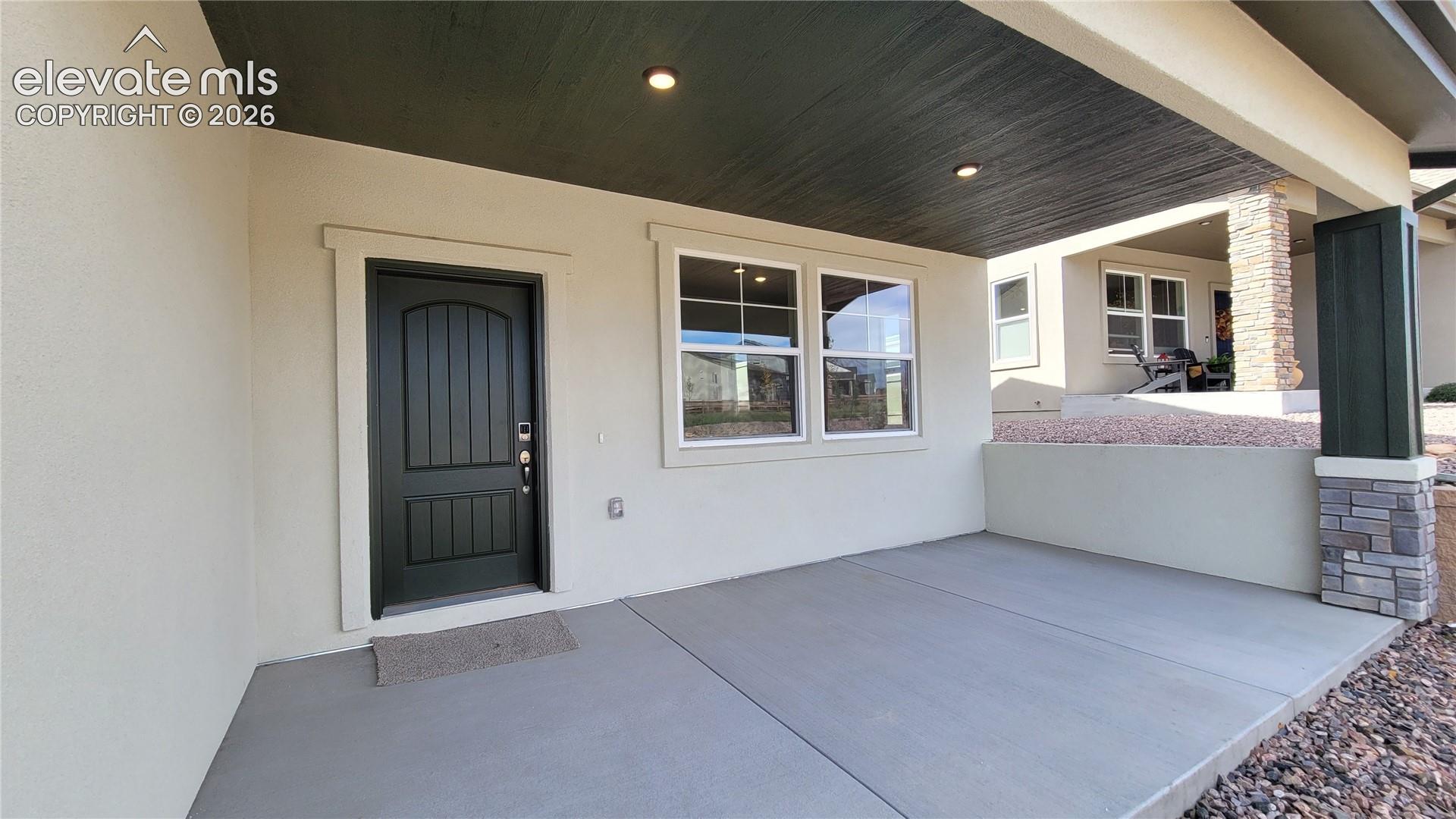 Listing photo 4 for 9496 Wolf Valley Drive