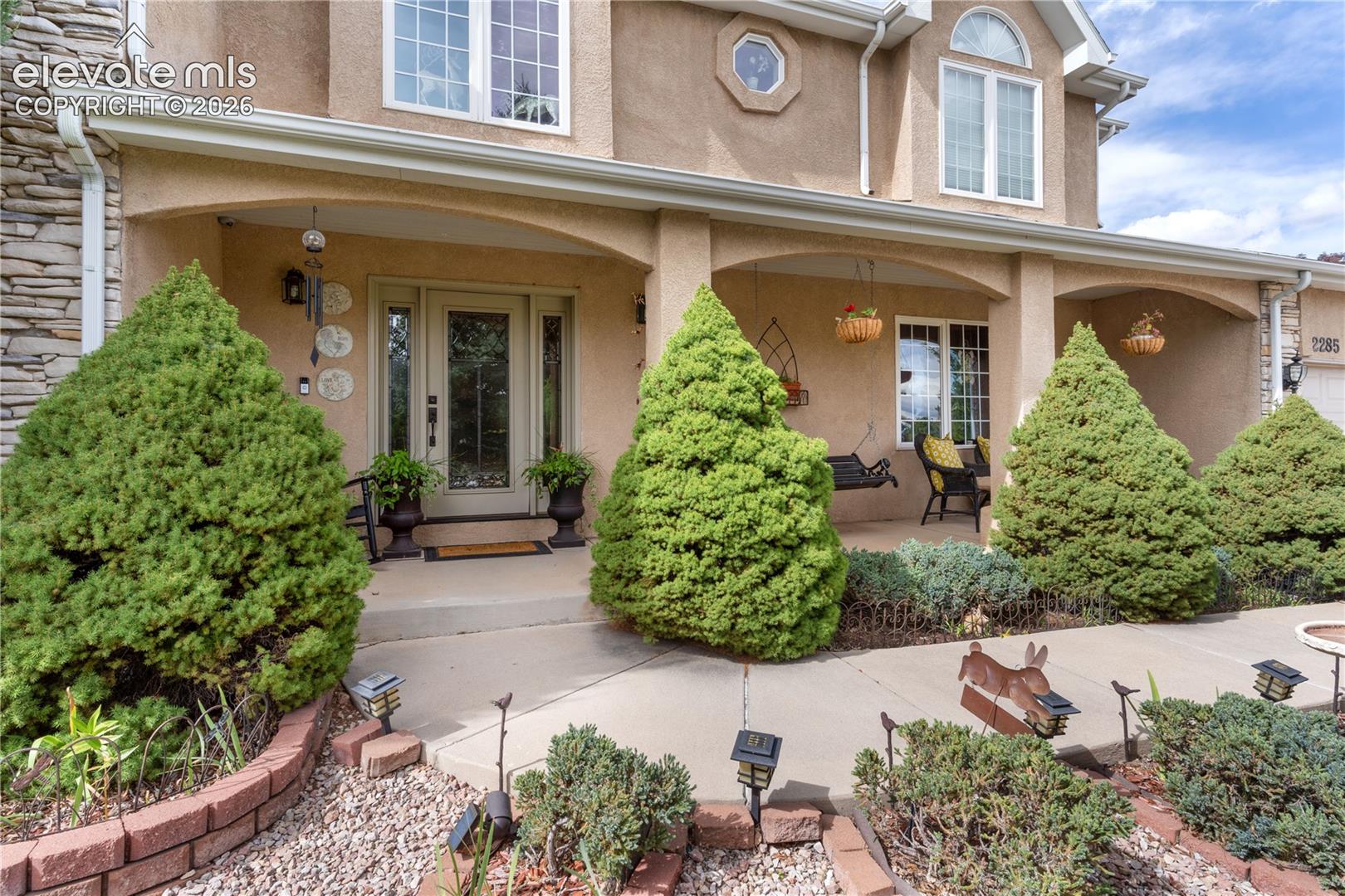 Listing photo 5 for 2285 Vanreen Drive