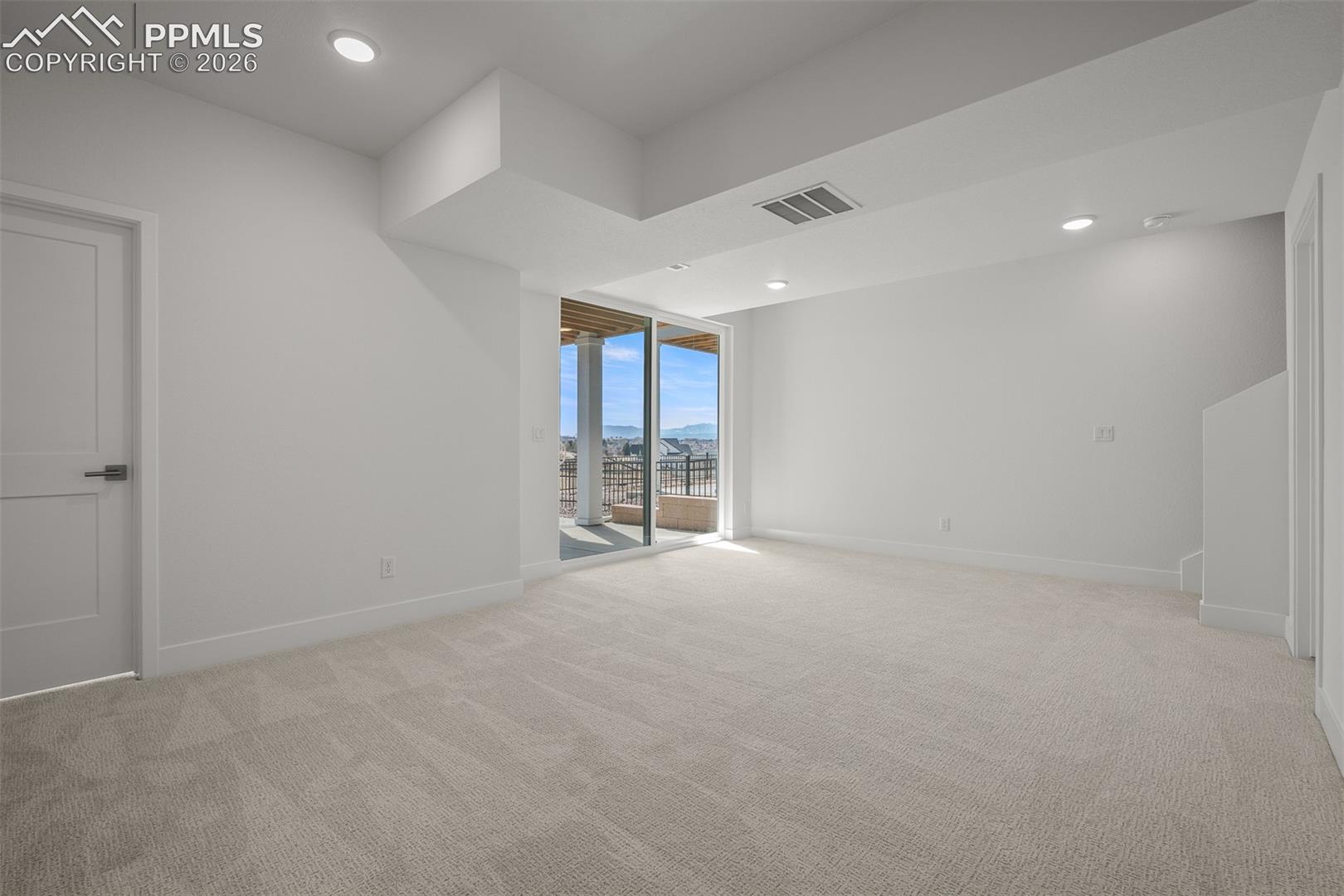 Listing photo 30 for 4555 Peak Crest View