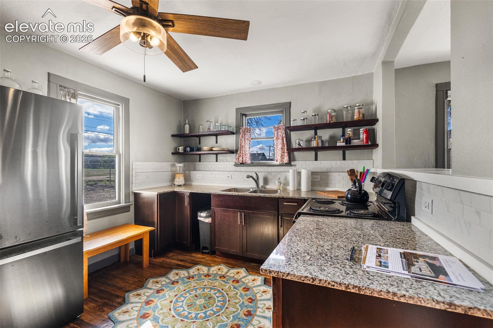 Listing photo 12 for 2330 Cheyenne Avenue