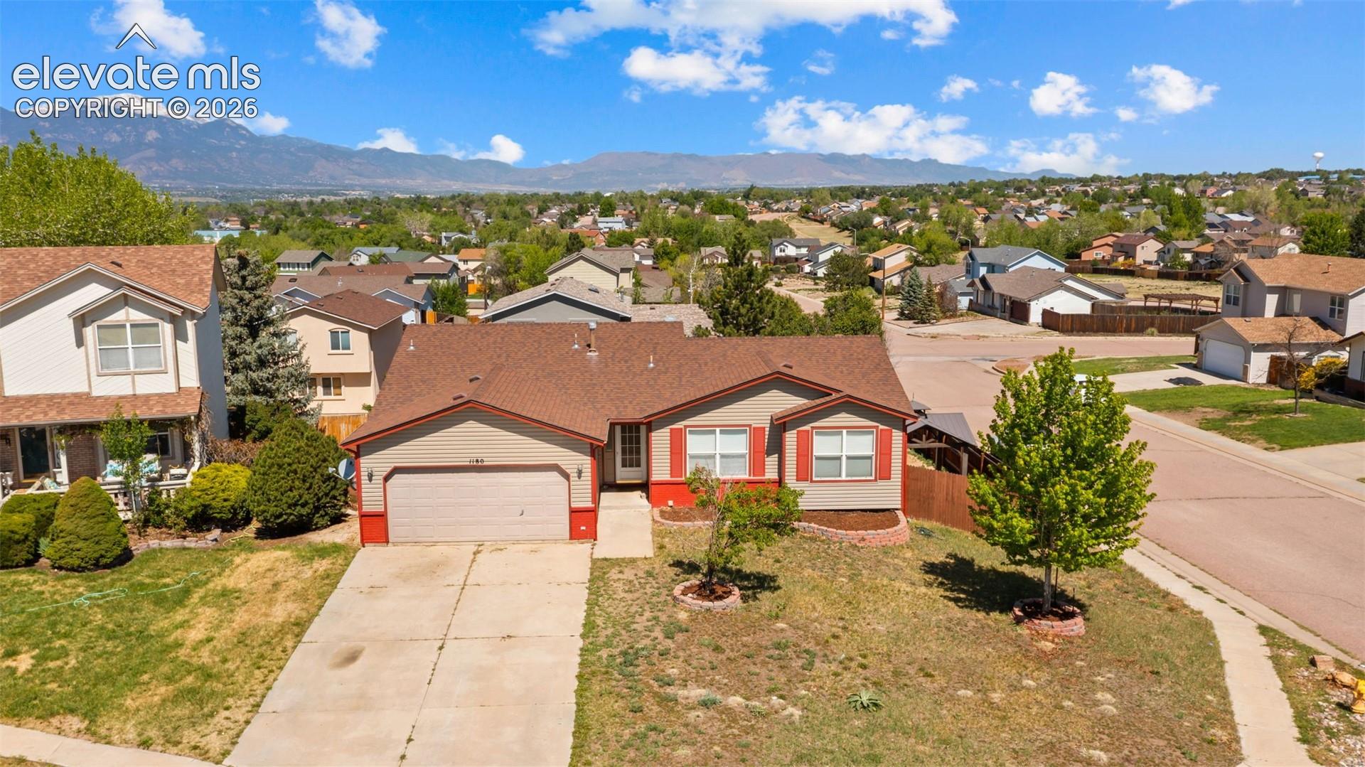 Listing photo 26 for 1180 Goodview Court