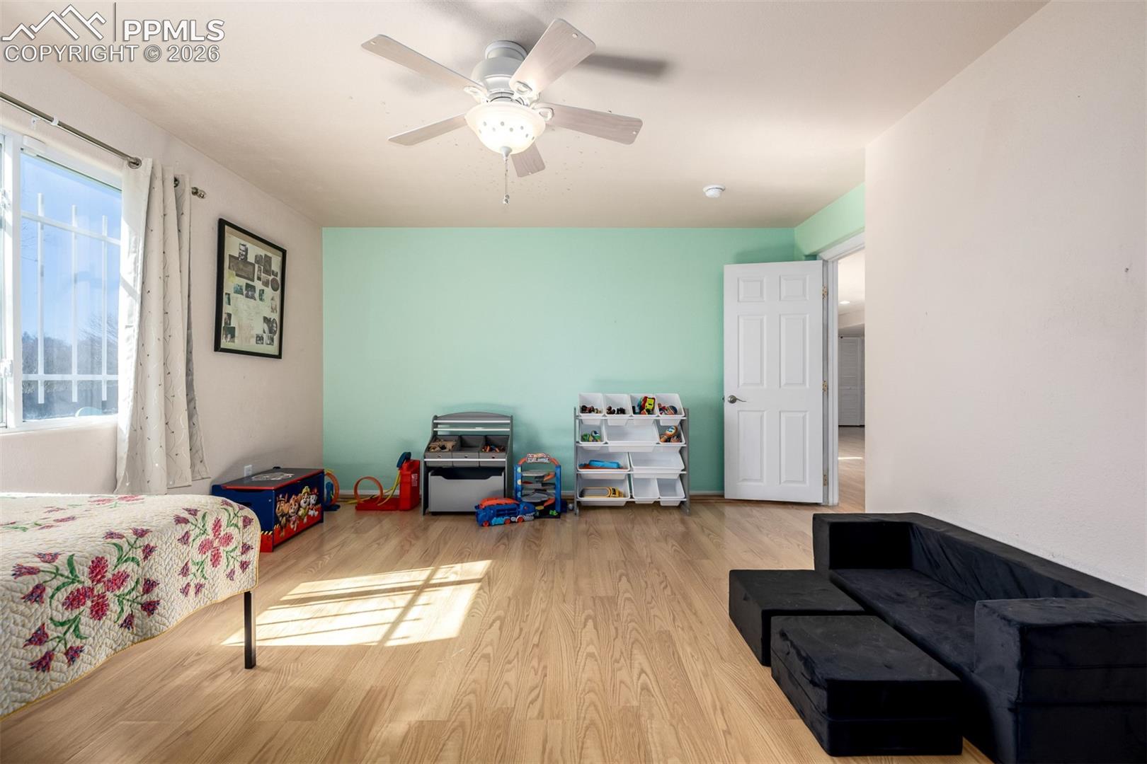 Listing photo 19 for 830 Winebrook Way