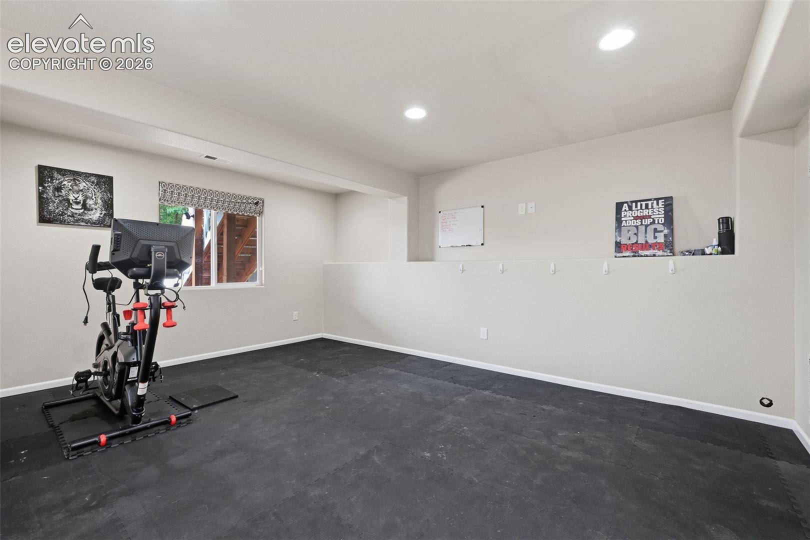 Listing photo 8 for 8929 Celebrity Court
