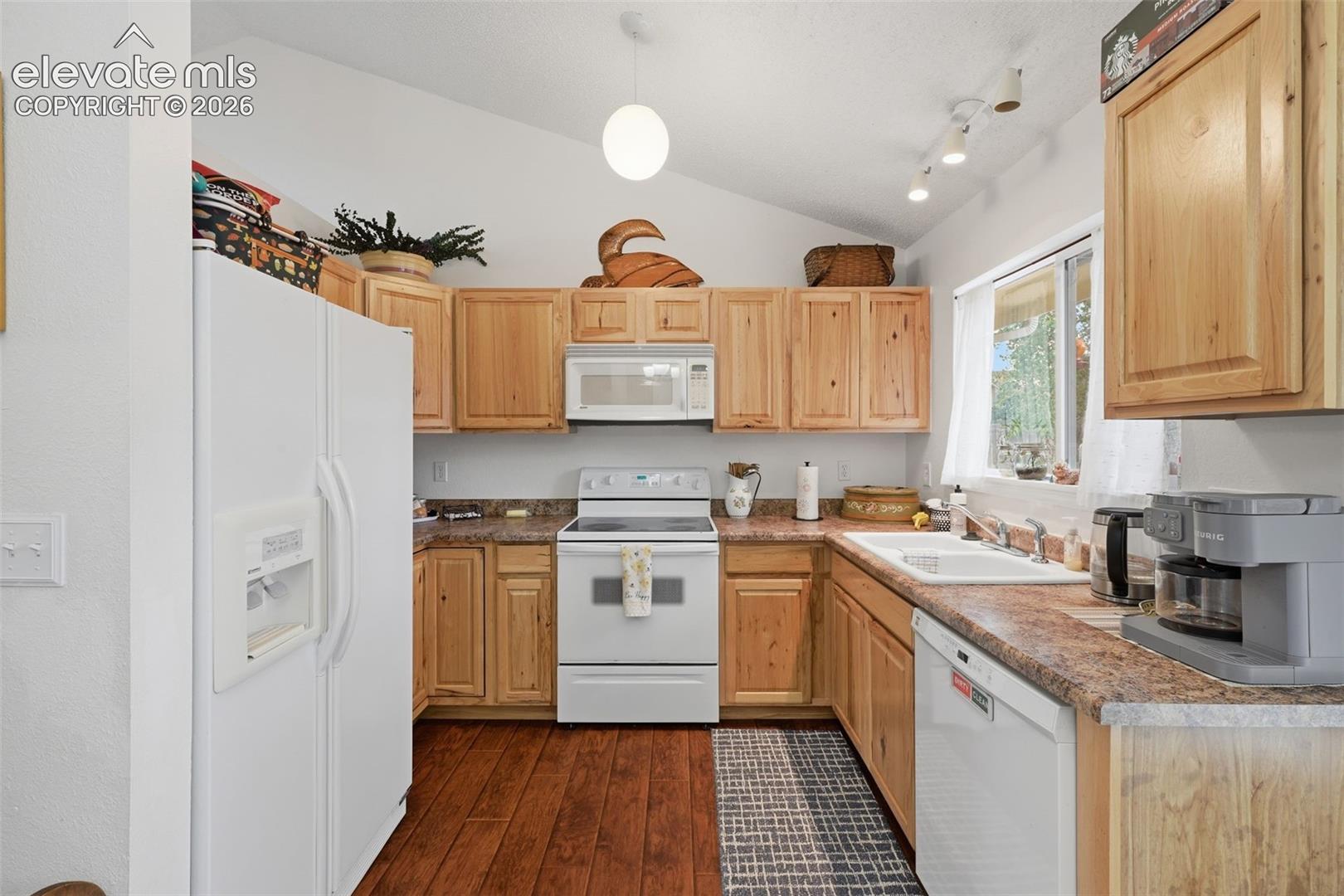 Listing photo 15 for 8219 Steadman Drive