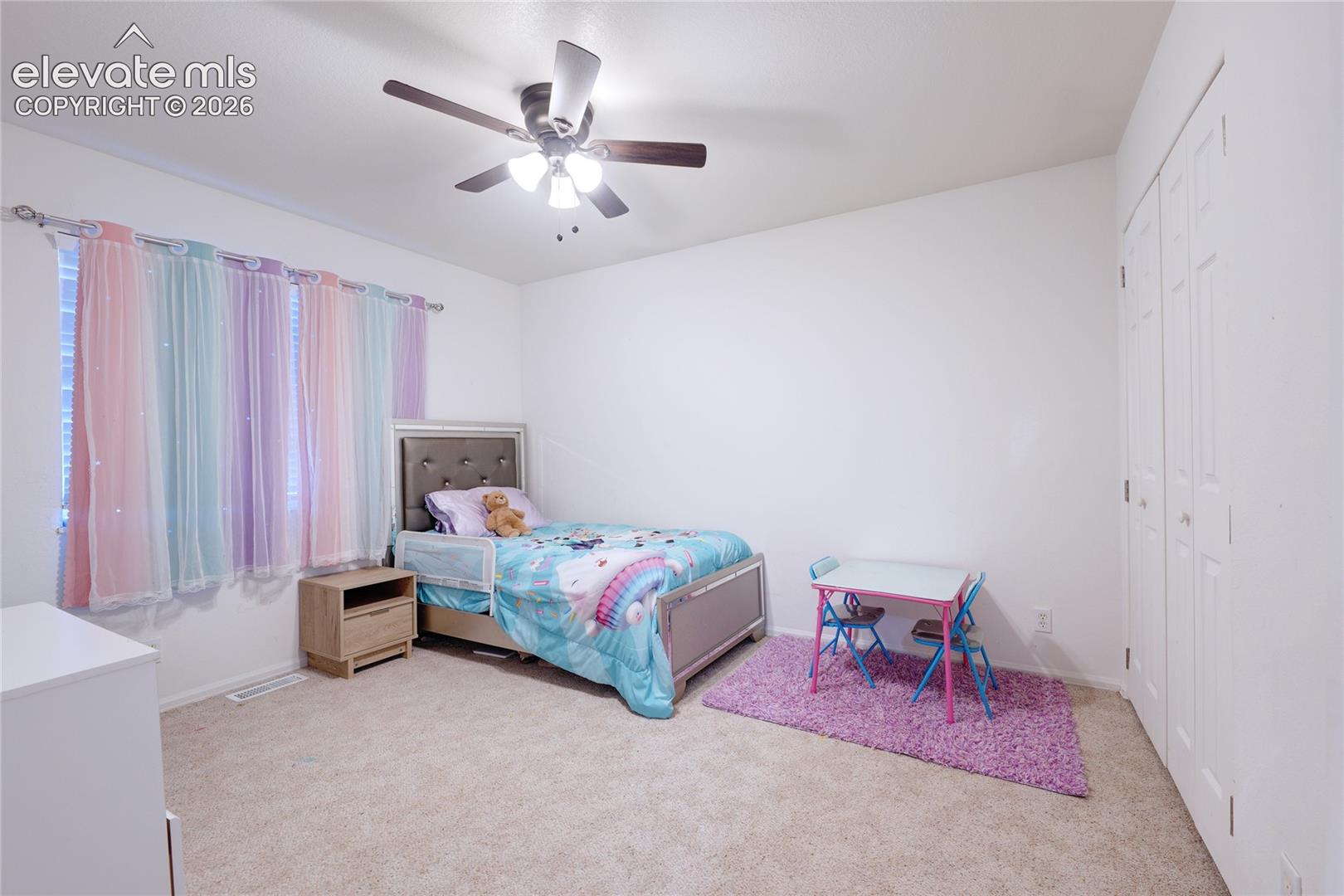 Listing photo 12 for 299 S Falcon Drive