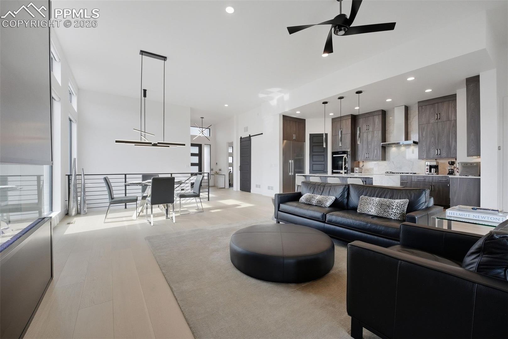 Listing photo 8 for 13453 Drytown Grove