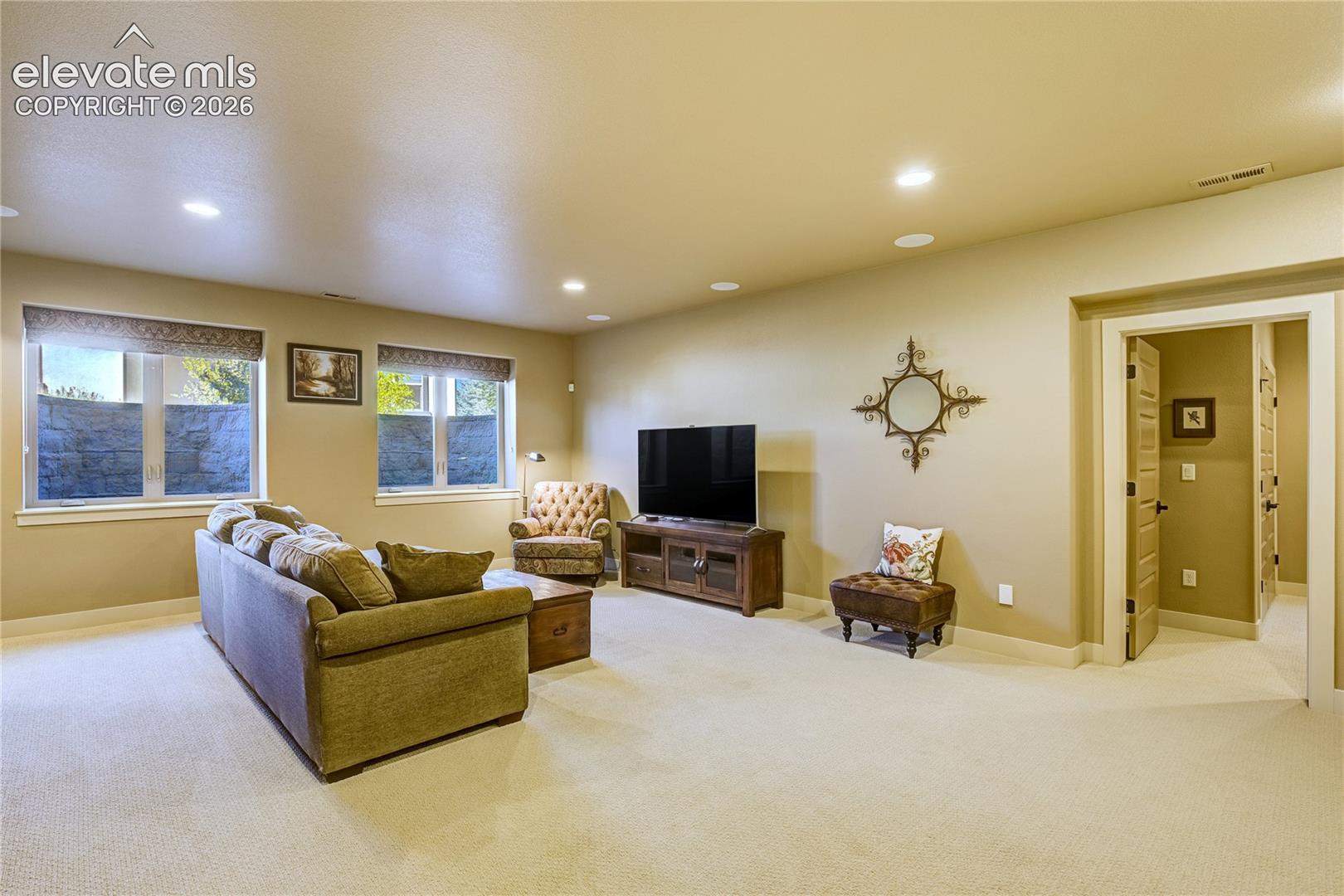 Listing photo 34 for 12427 Creekhurst Drive