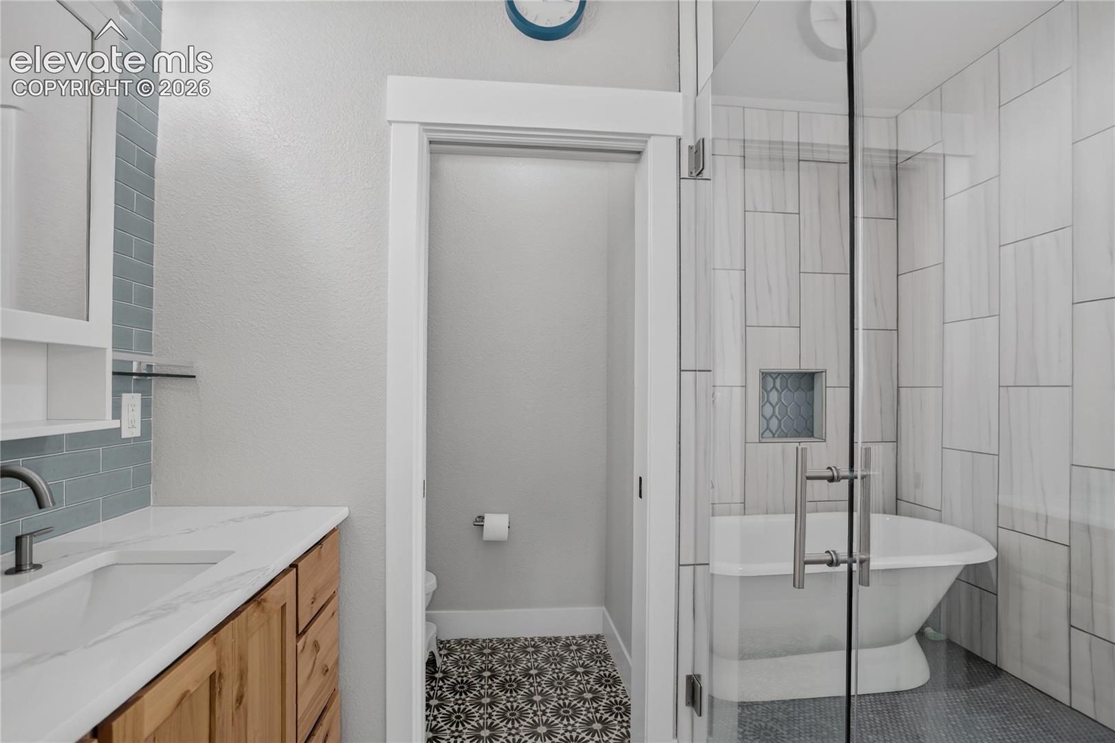 Listing photo 18 for 9920 Hodgen Road