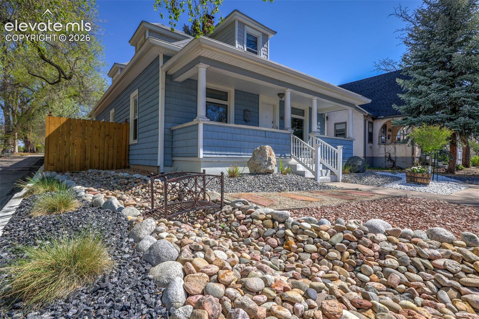 Listing photo 7 for 1302 E Platte Avenue