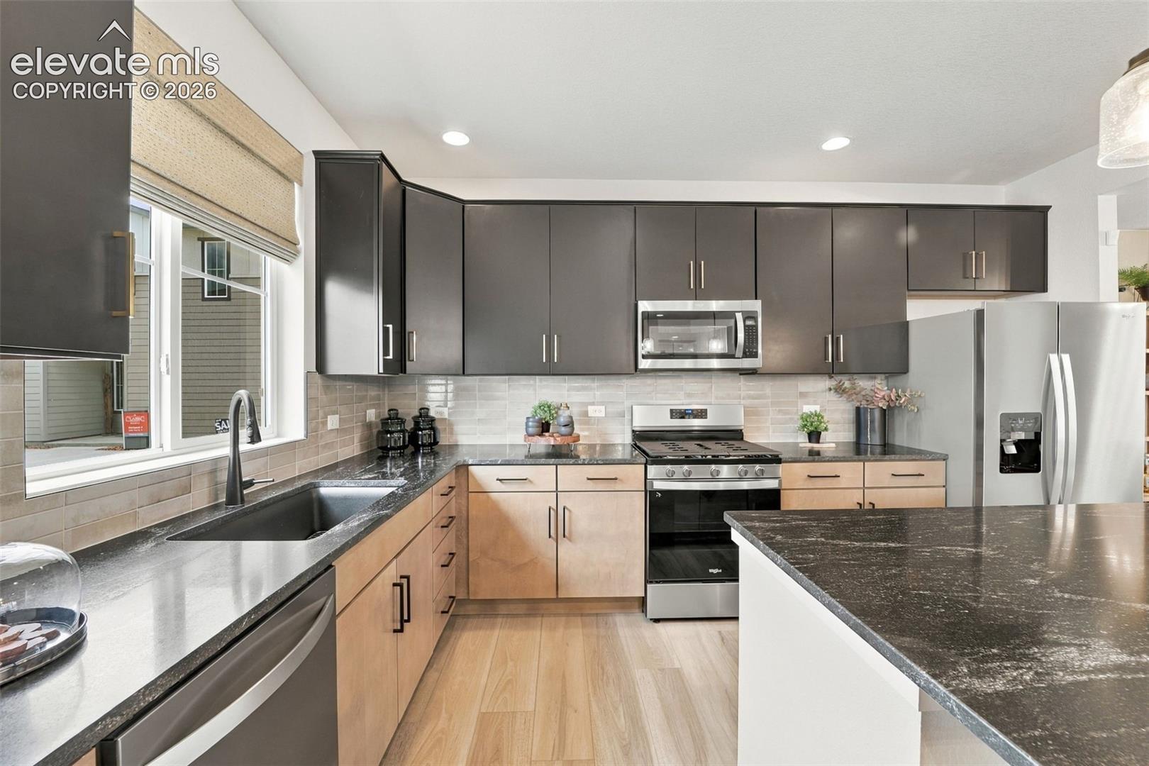 Listing photo 18 for 6954 Knapp Drive