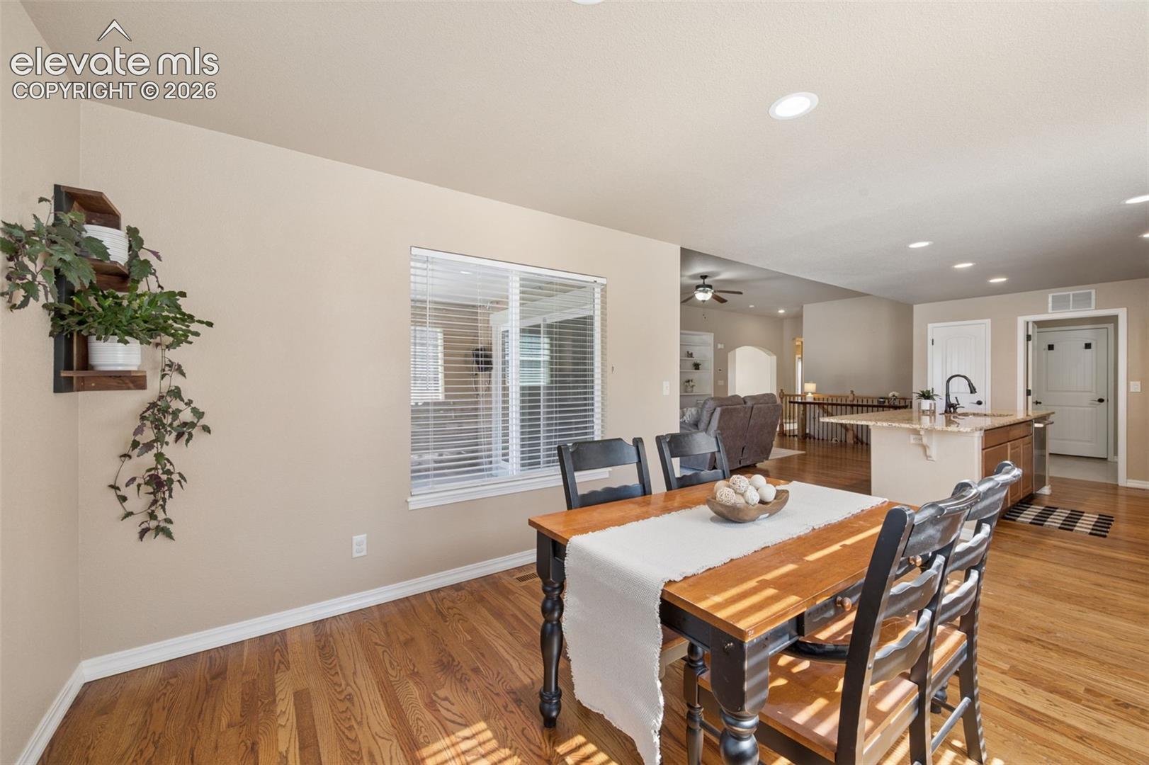 Listing photo 16 for 7966 Mount Hayden Drive