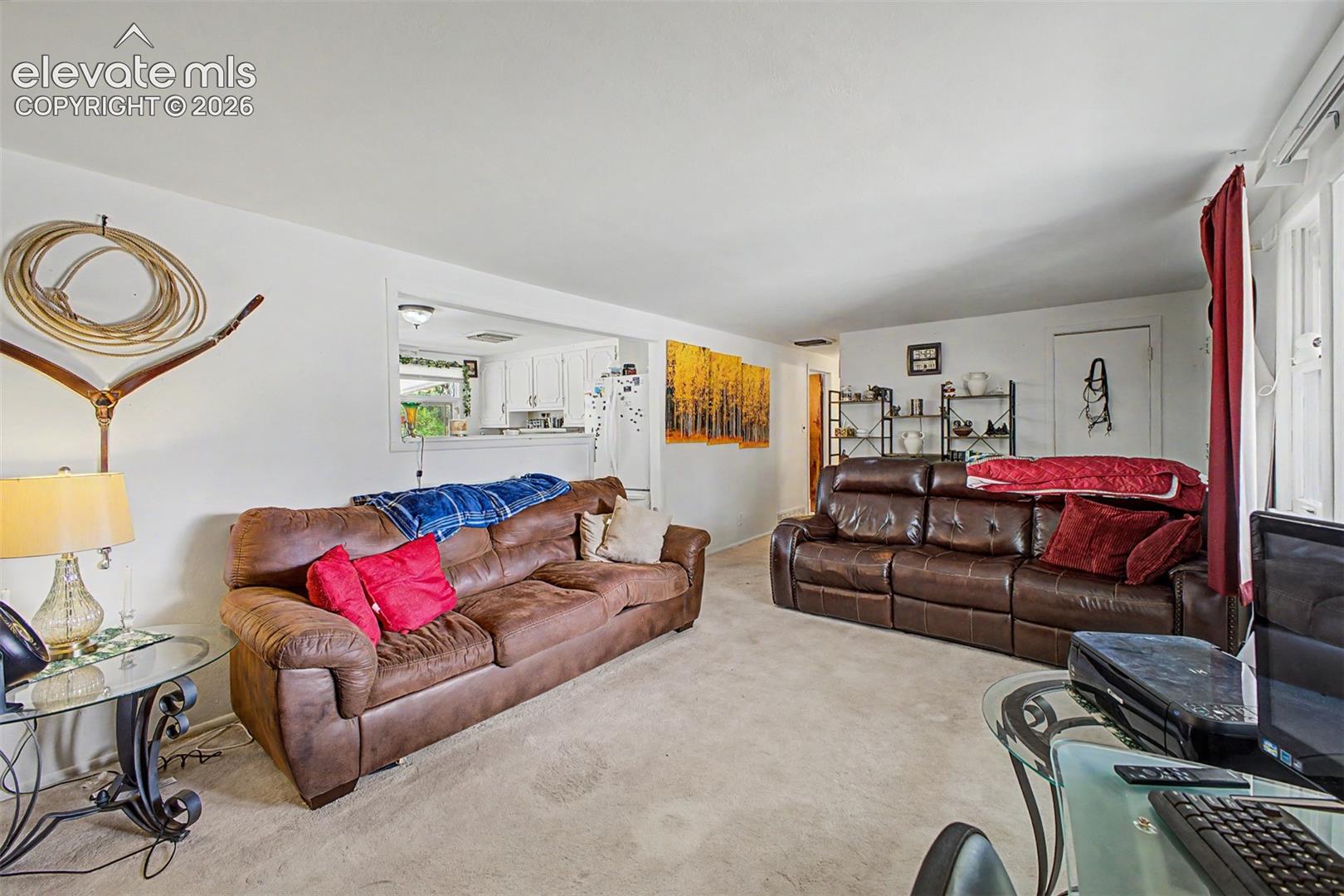 Listing photo 7 for 1606 Iroquois Road