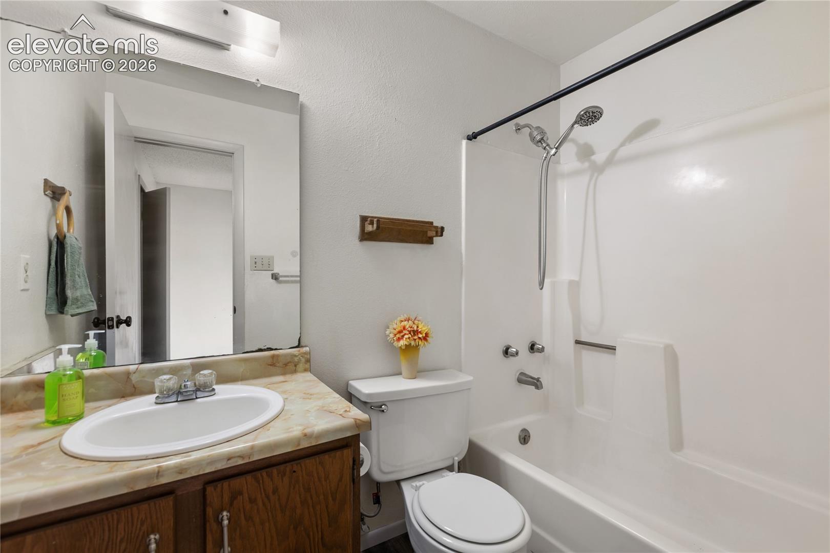 Listing photo 10 for 401 Forest Edge Road A5