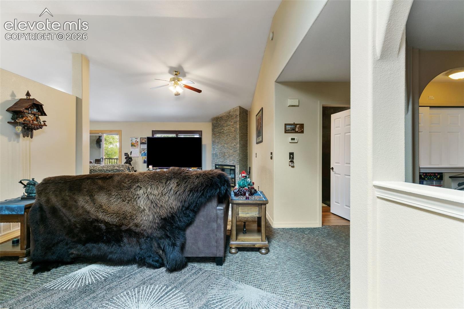 Listing photo 4 for 11689 Allendale Drive