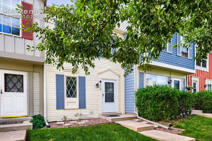 3515 Queen Anne Way — listing photo