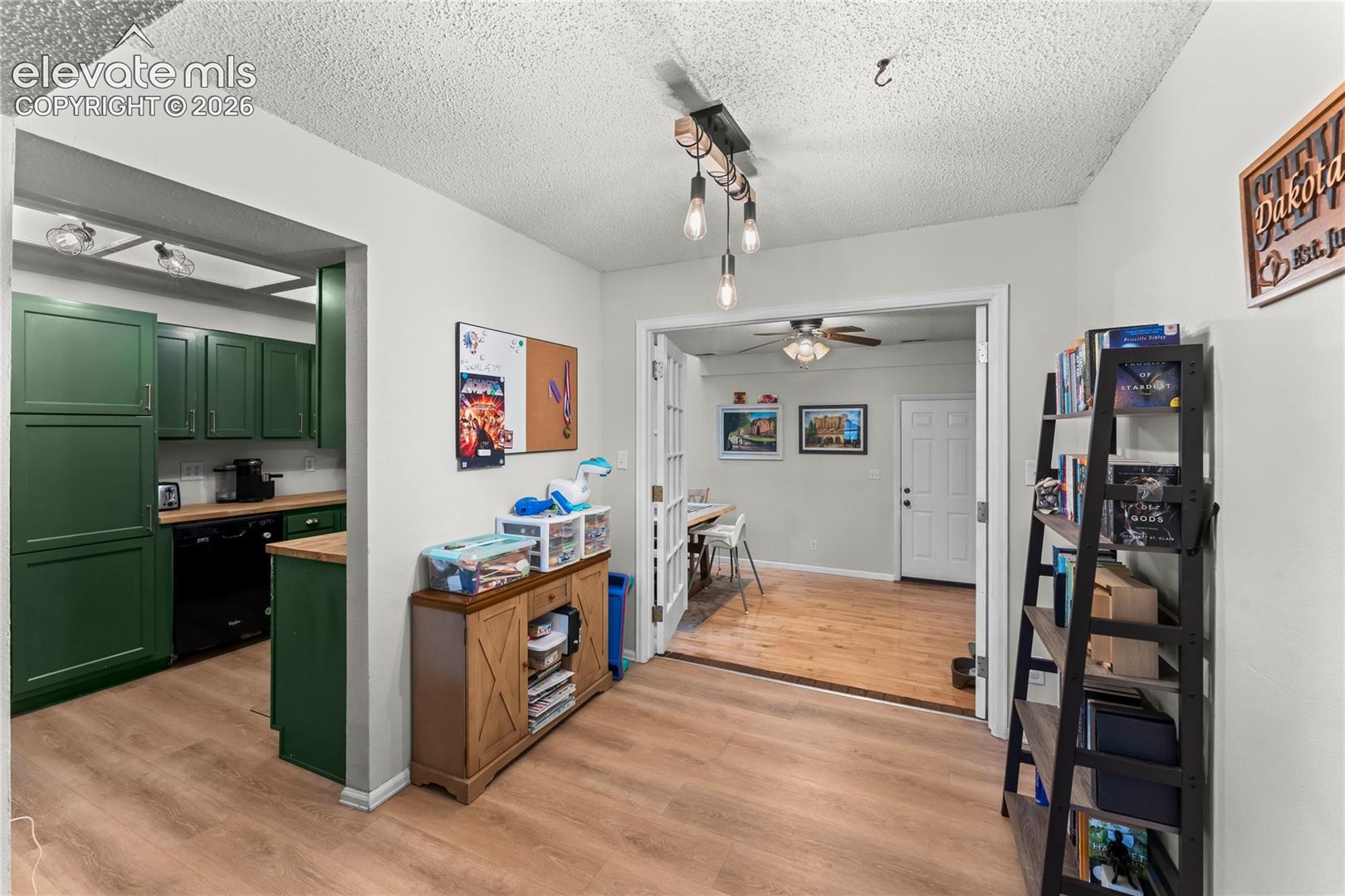 Listing photo 21 for 2013 Sussex Lane