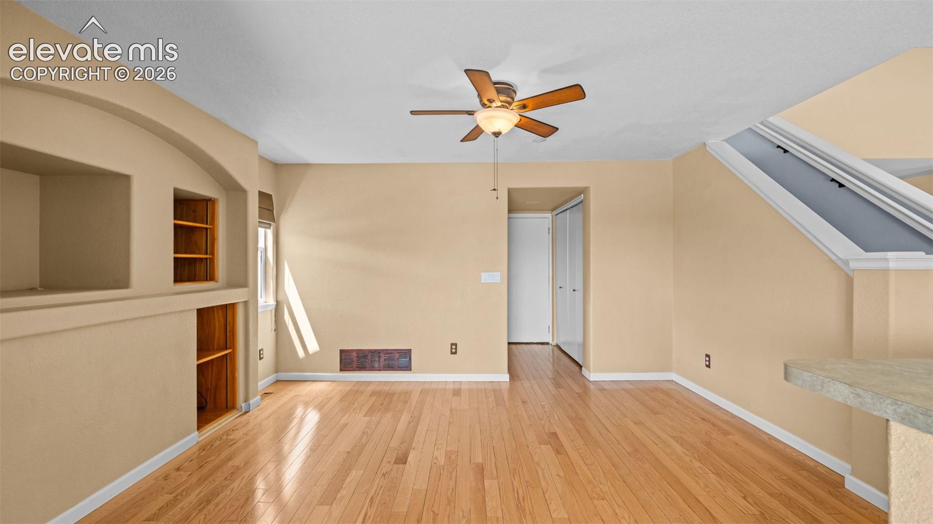 Listing photo 12 for 5216 Arroyo Street
