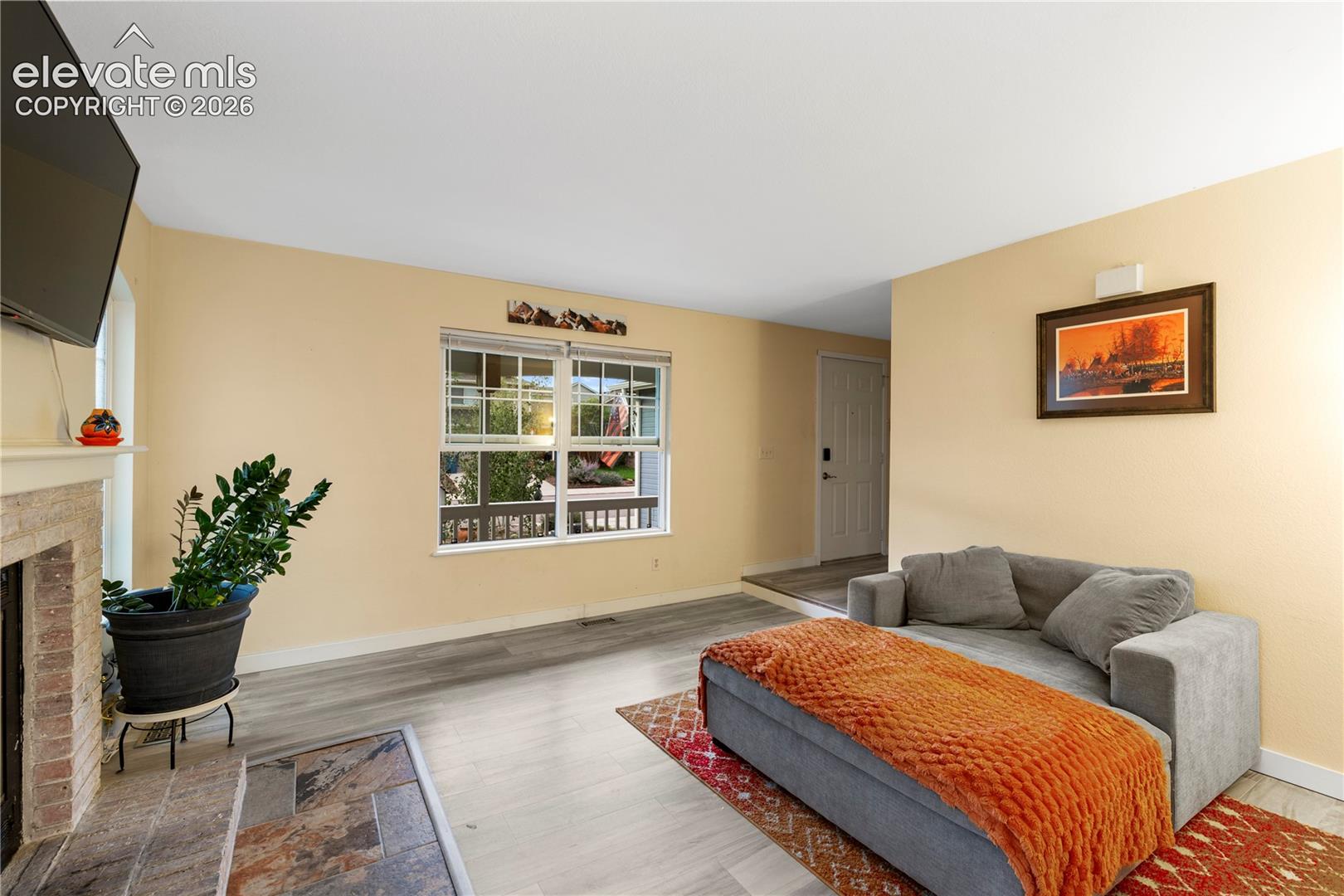 Listing photo 4 for 4315 Archwood Drive