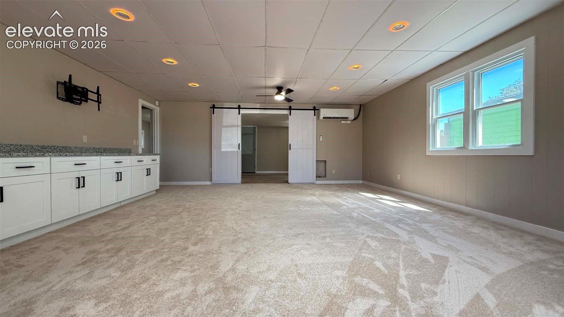 Listing photo 7 for 408 W Beatty Avenue