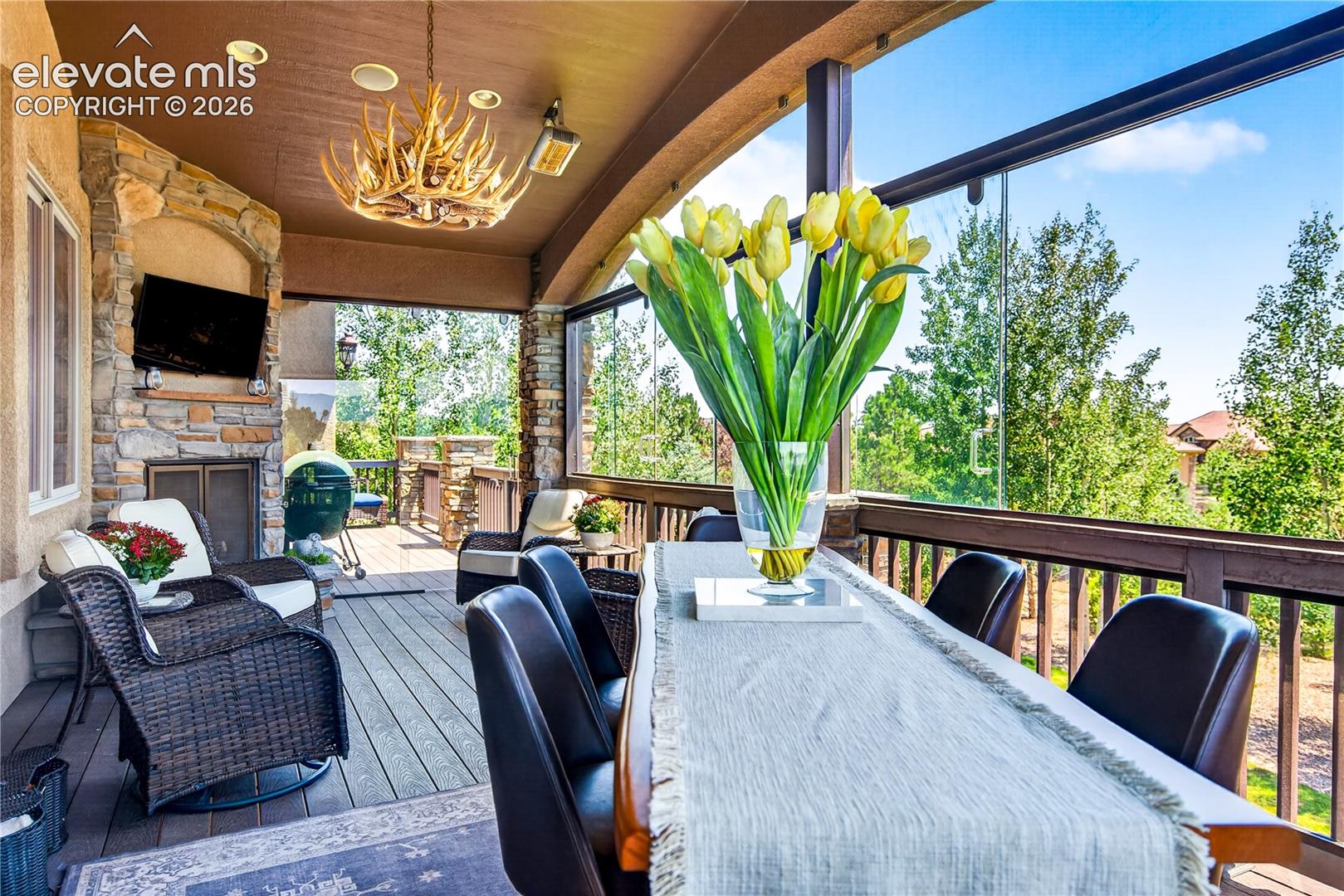 Listing photo 9 for 2313 Rainbows End Point
