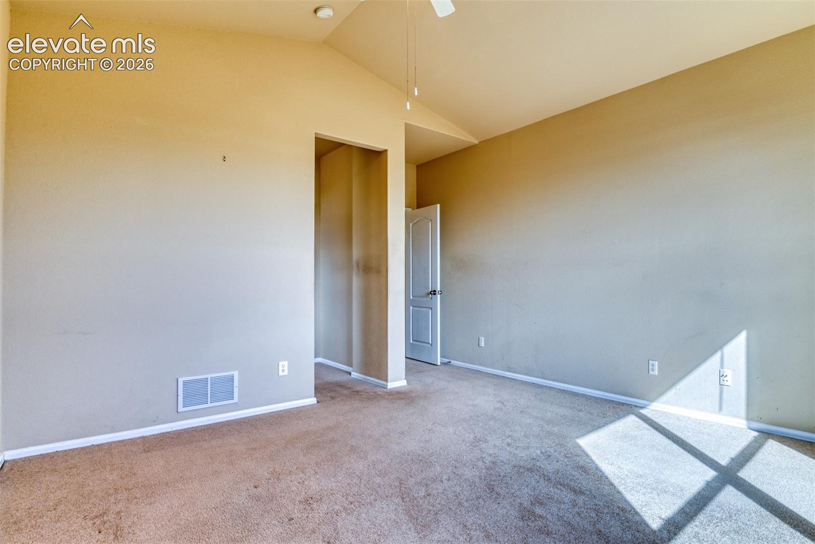 Listing photo 27 for 7985 Kettle Drum Street