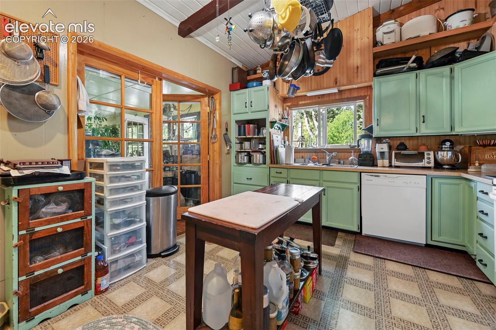 Listing photo 6 for 2659 Edlowe Road