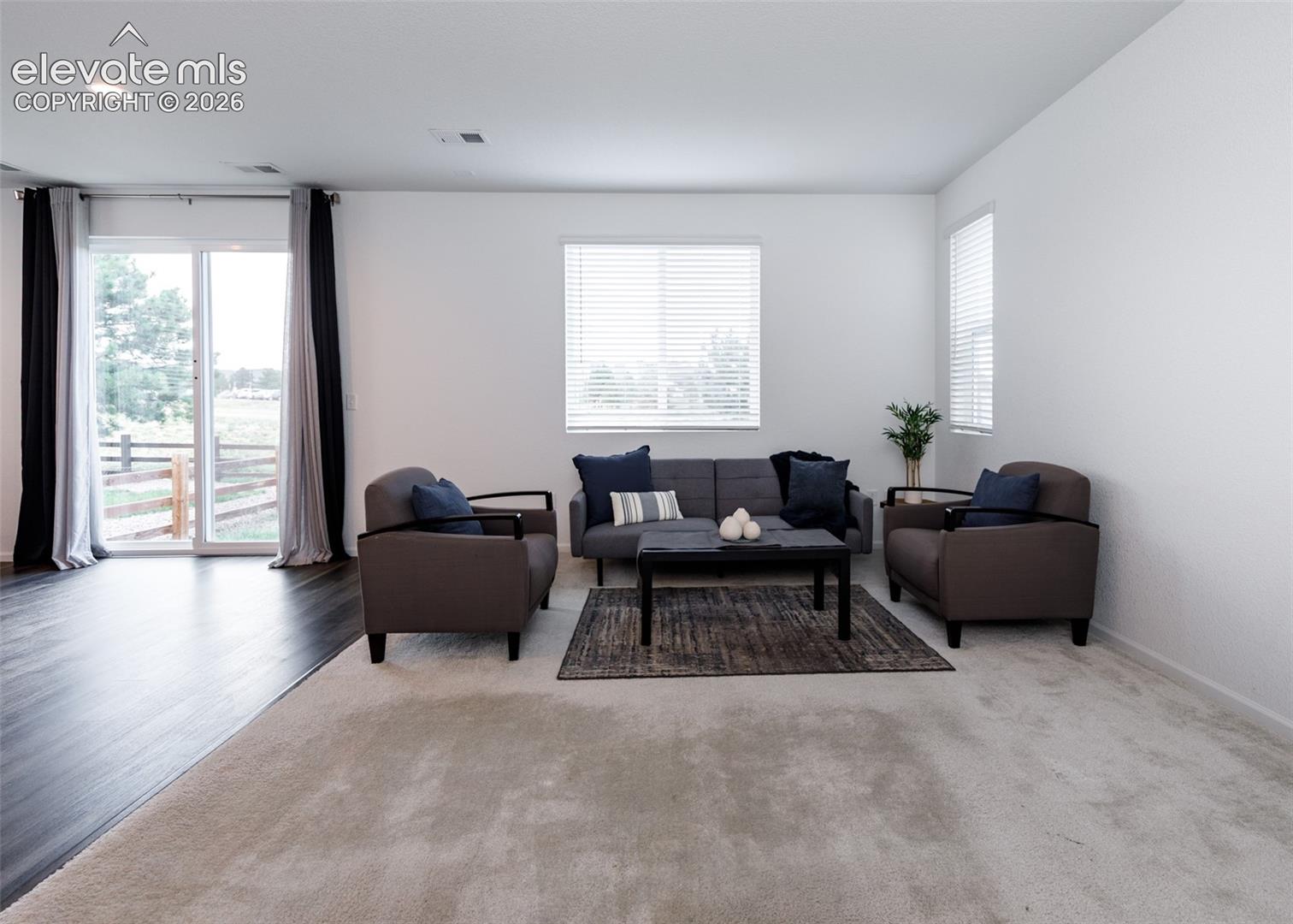 Listing photo 8 for 16462 Mountain Flax Drive