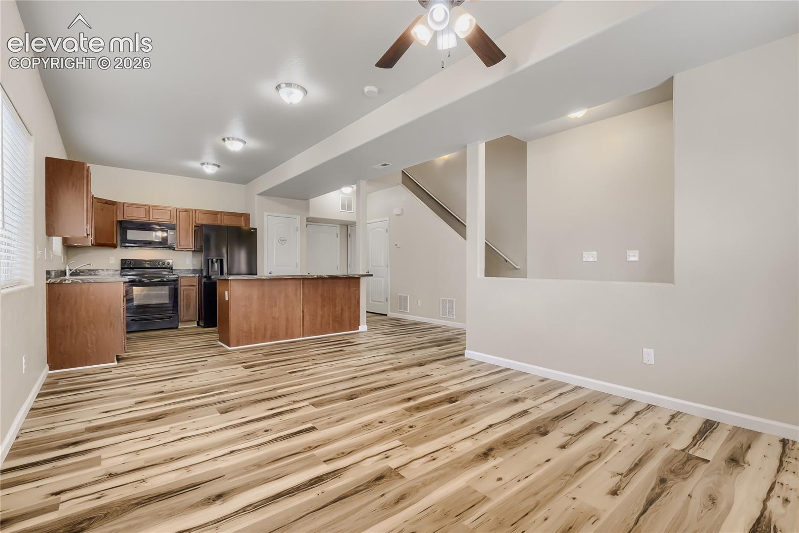 Listing photo 6 for 7104 Bracken Place