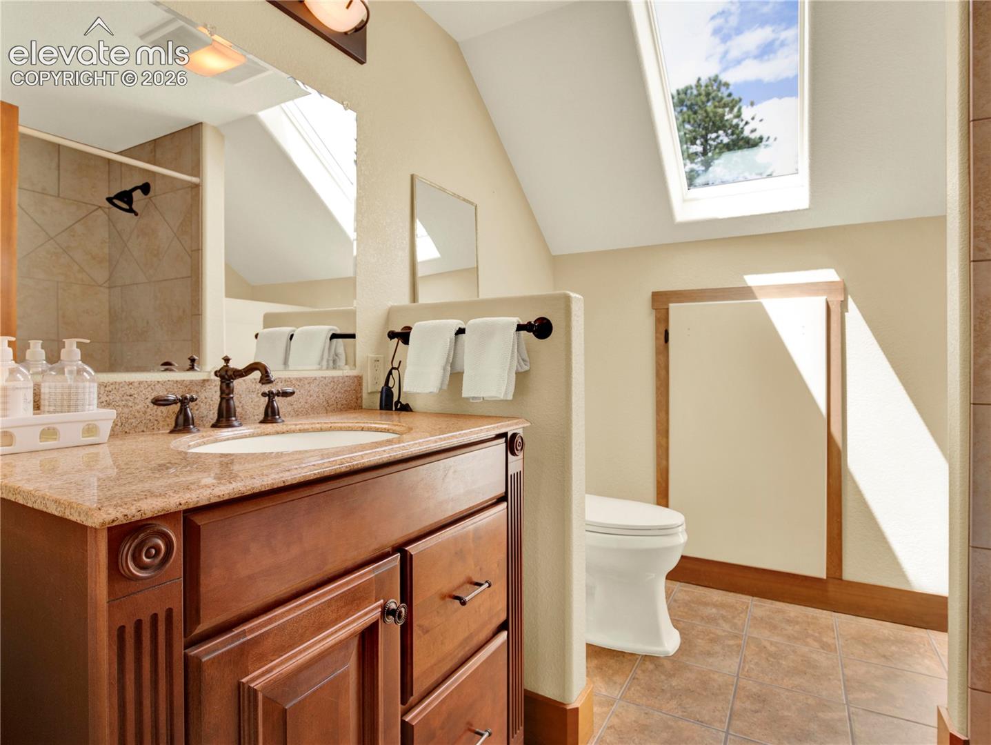 Listing photo 27 for 27638 Triple B Road