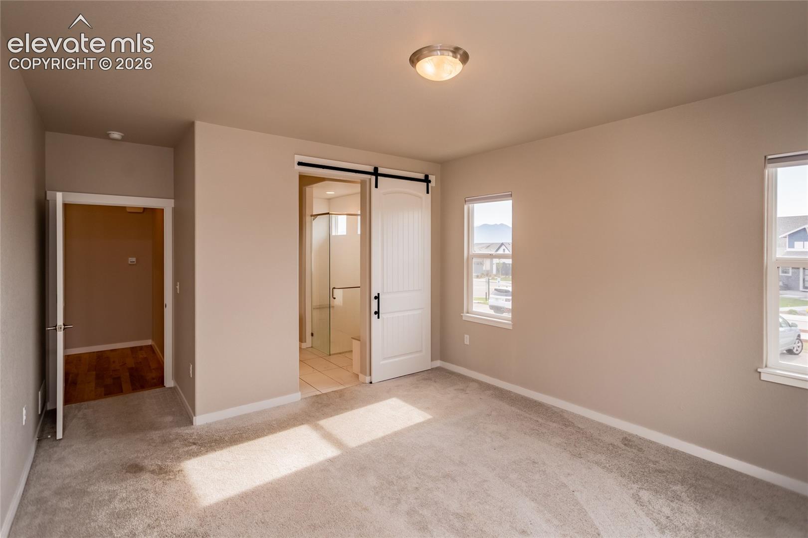 Listing photo 19 for 330 E Lost Pines Drive
