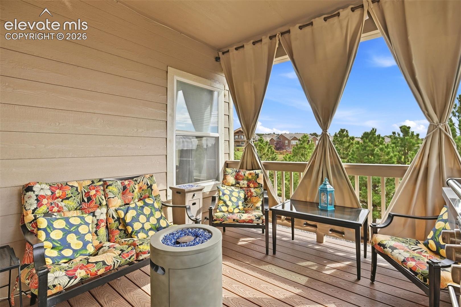 Listing photo 22 for 19524 Lindenmere Drive