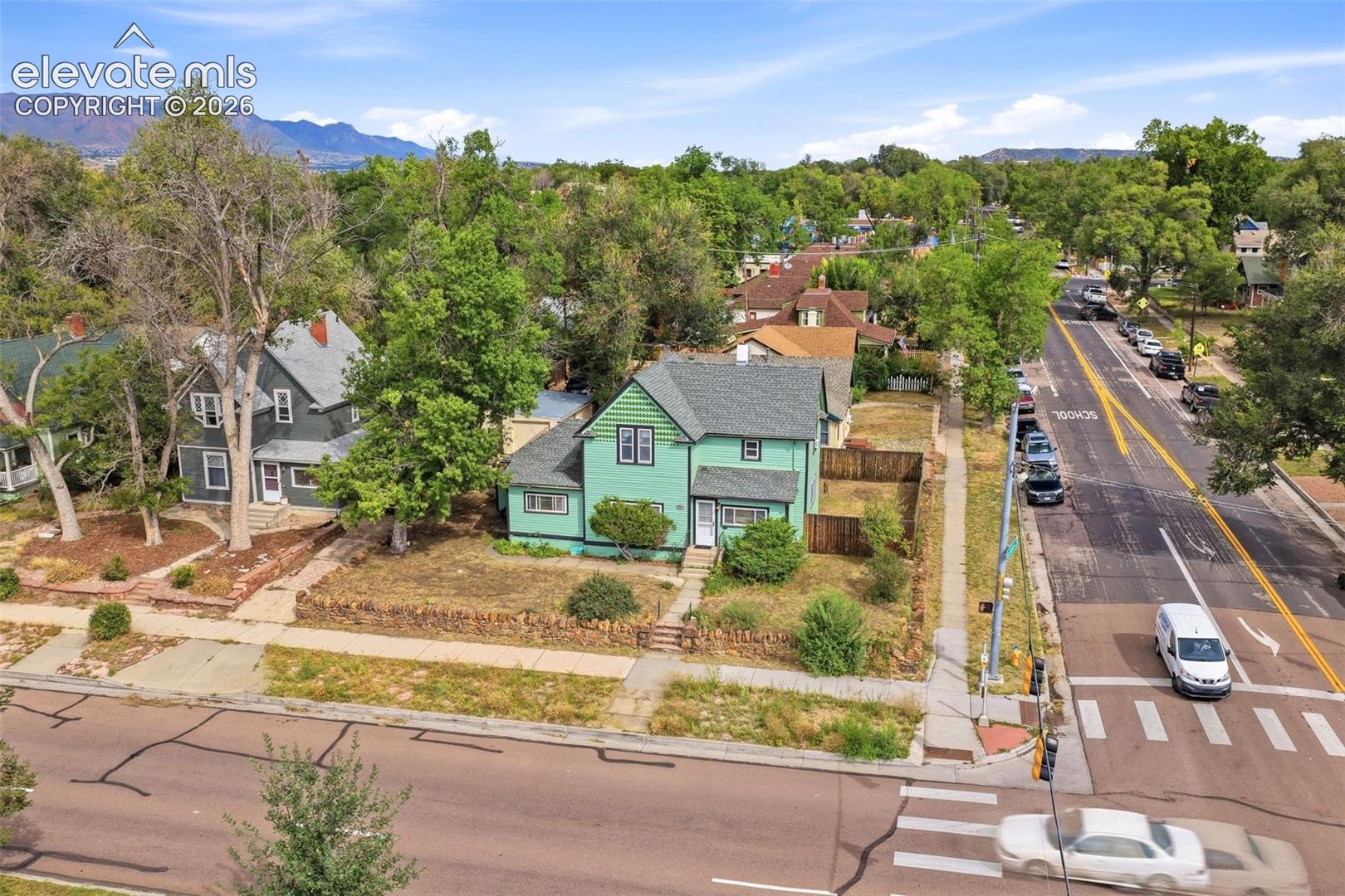 Listing photo 32 for 842 E Platte Avenue