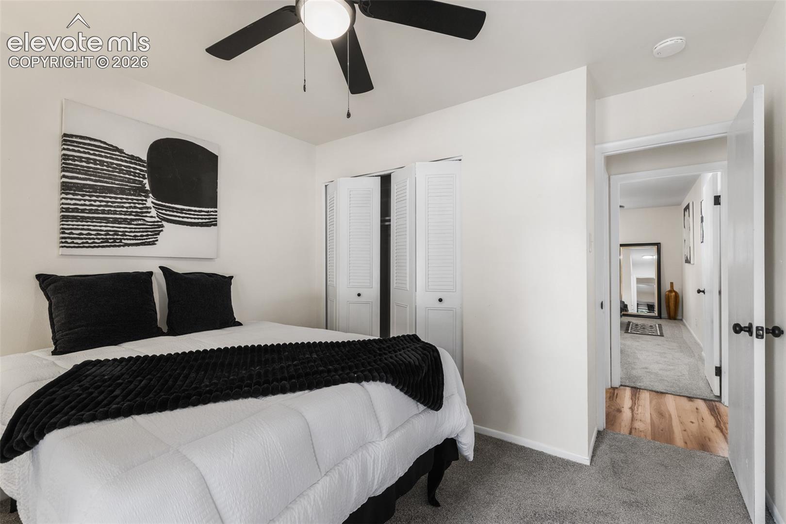Listing photo 12 for 1818 Maplewood Drive