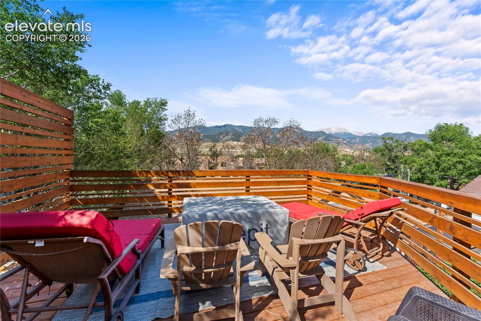 Listing photo 35 for 2706 W Pikes Peak Avenue